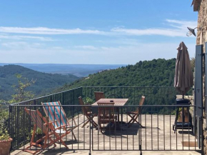 Jolie maison avec vue, dans bâtisse cévenole